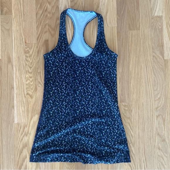 lululemon athletica Tops - Lululemon womens tank top size 6